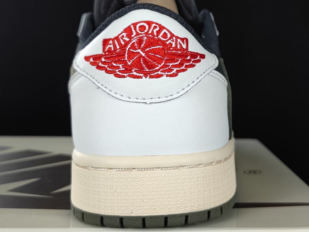 travis-scott-air-jordan-1-low-og-olive-womens-dz4137-106-sneaker.jpg