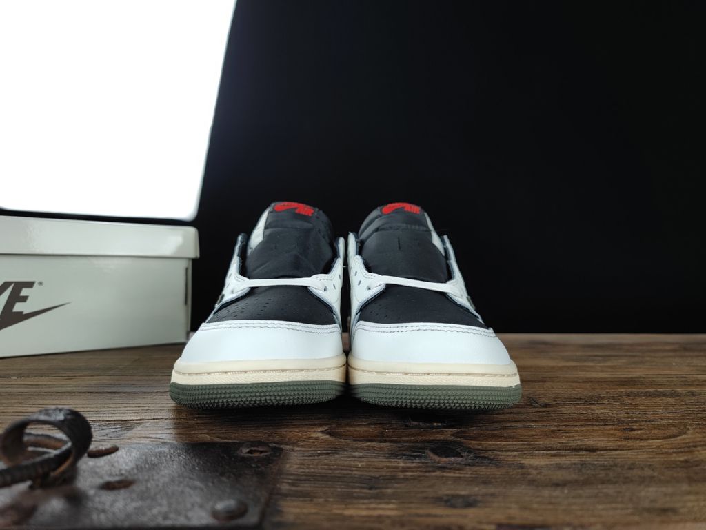 travis-scott-air-jordan-1-low-og-olive-womens-dz4137-106-sneaker.jpg