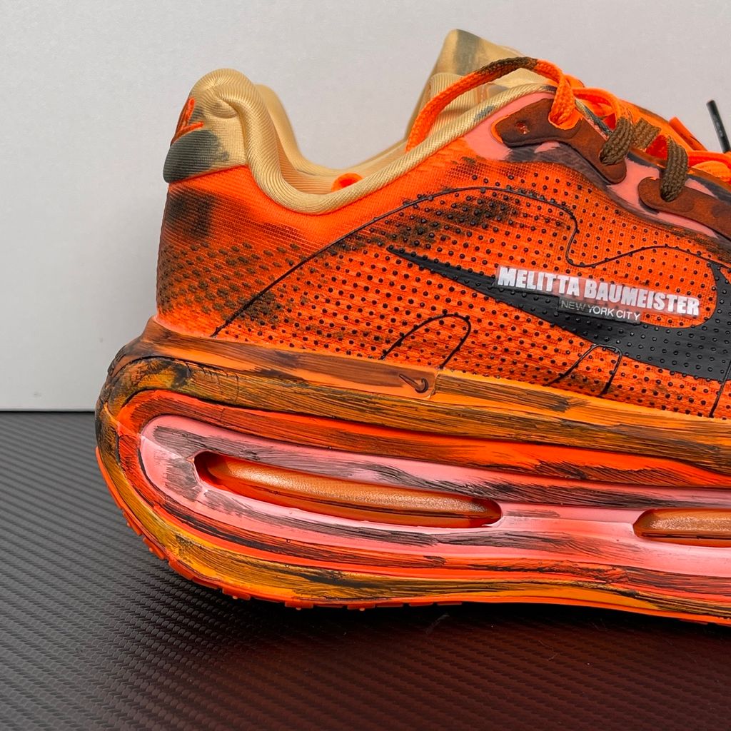 nike-vomero-premium-melitta-baumeister-io7166-800-distressed-orange-profile