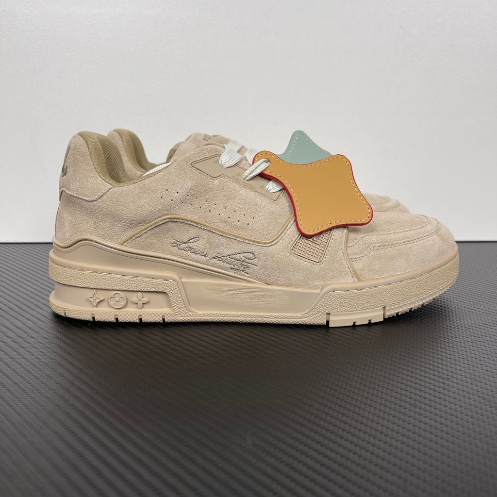 tyler-the-creator-louis-vuitton-lv-trainer-beige-mocha-1akbo6-suede-profile-hangtag