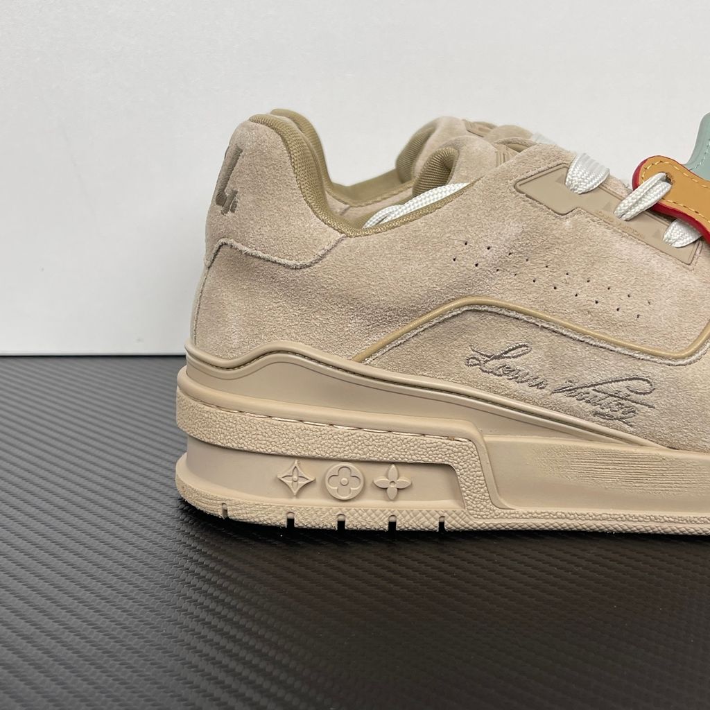 tyler-the-creator-louis-vuitton-lv-trainer-beige-mocha-1akbo6-suede-profile-hangtag