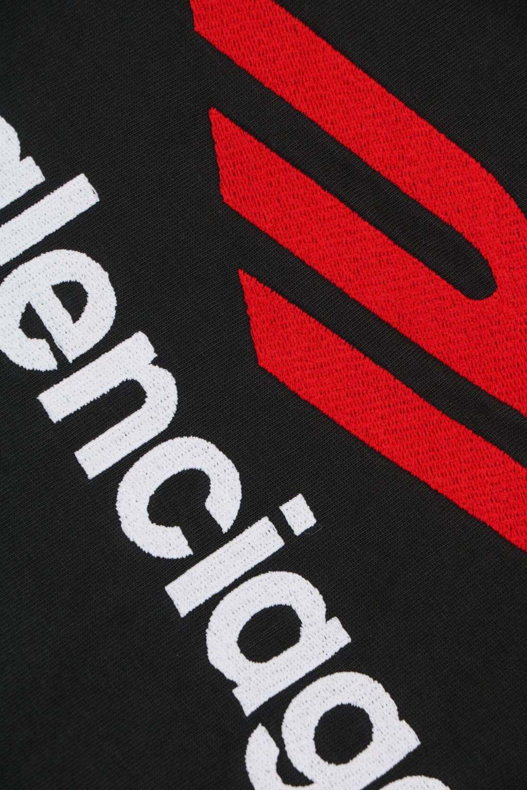 balenciaga-inspired-23ss-paris-letter-3d-embroidered-cotton-tee
