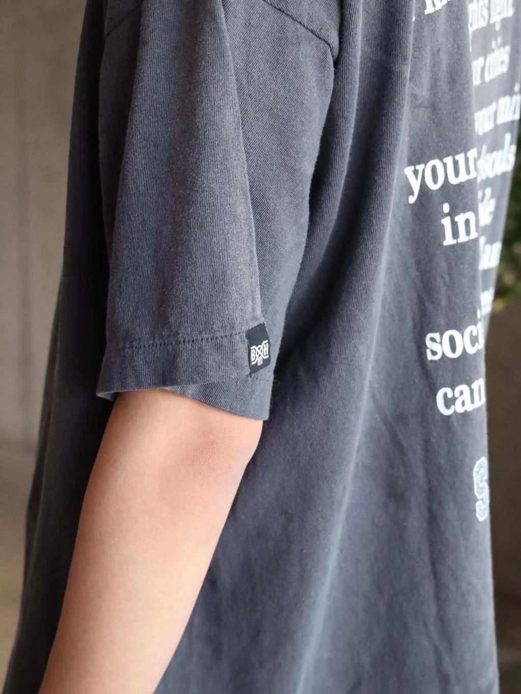 5597b646