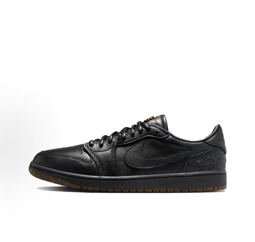 air-jordan-1-retro-low-og-xuanwu-year-of-the-snake-io3147-001-black-metallic-gold-profile.pic