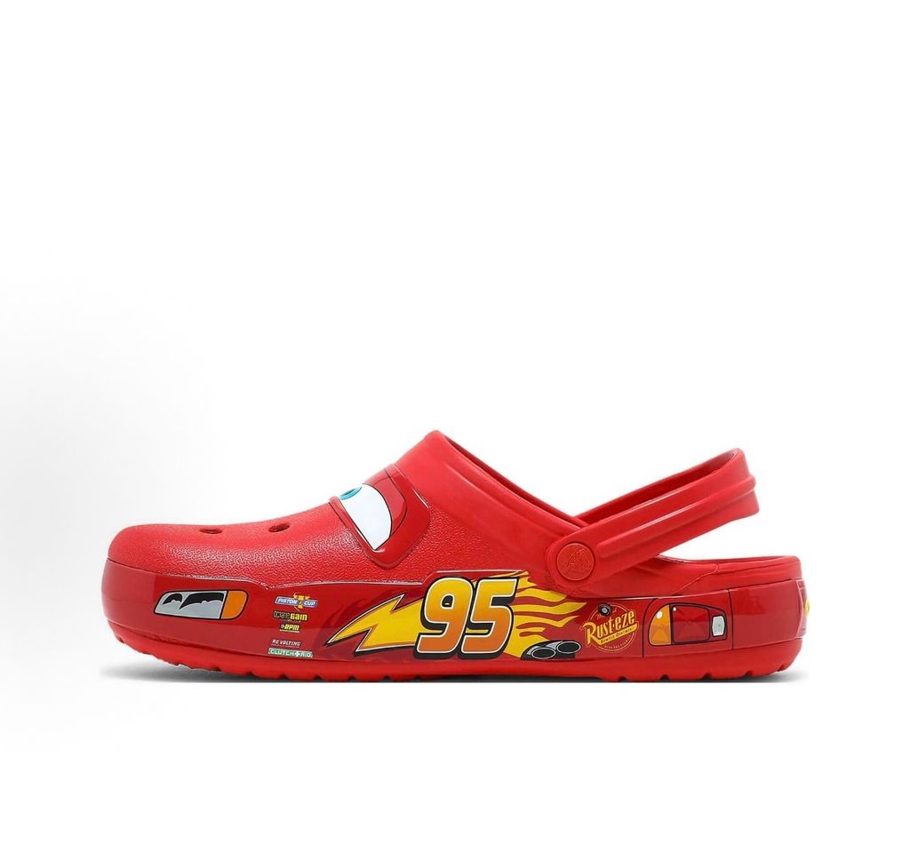 Shop the top-tier UA quality Cars x Crocs Classic Clog "Lightning McQueen" (205759-610) at HYPEKIXK. Secure this adult release featuring functional LED headlights and waterproof comfort. Fast, secure worldwide shipping available..pic_hd