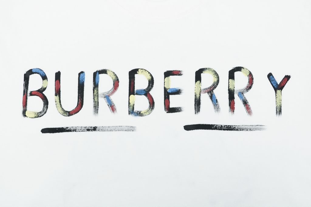 burberry-graffiti-warhorse-short-sleeve-t-shirt-digital-print
