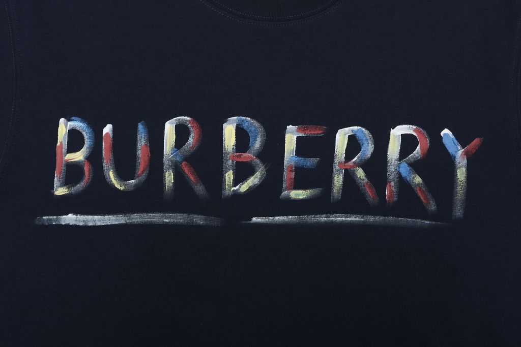 burberry-graffiti-warhorse-short-sleeve-t-shirt-digital-print