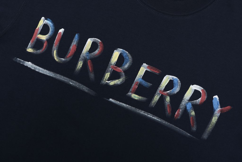 burberry-graffiti-warhorse-short-sleeve-t-shirt-digital-print