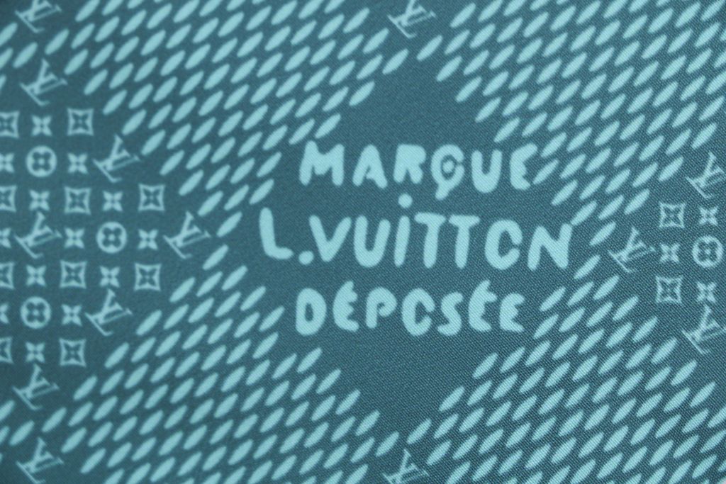 louis-vuitton-green-checkerboard-logo-print-stretch-shorts