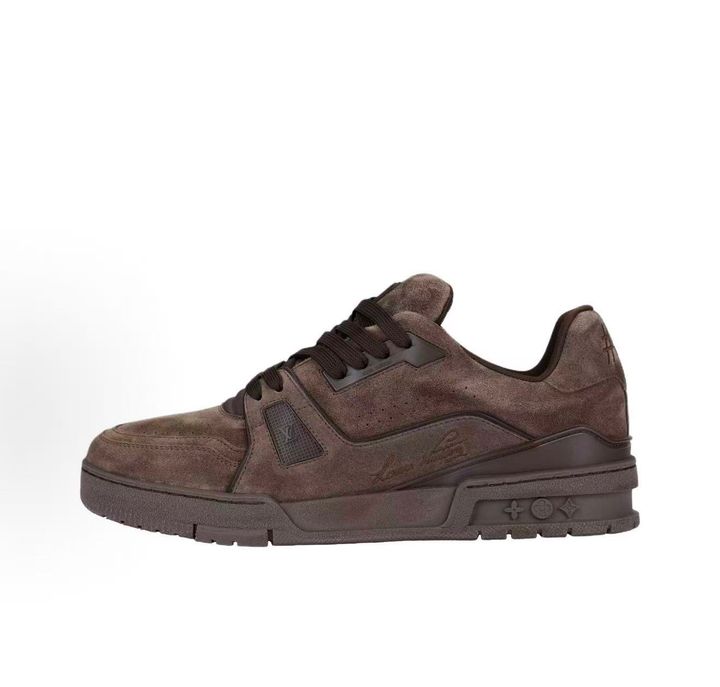 Louis Vuitton LV Trainer Distressed Sneaker 1AKBOO Marron Brown Men's Luxury Sneakers