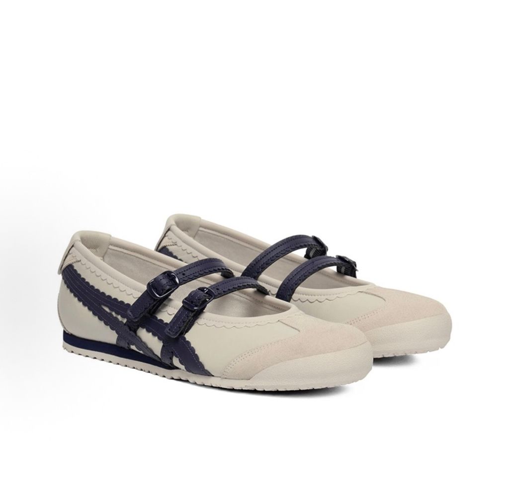 : Onitsuka Tiger Mexico 66 TGRS vintage running sneaker in Birch and Peacoat navy, featuring a cream leather upper and signature side stripes, SKU 1182A678-200.