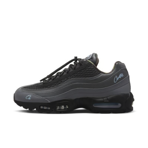 Limited edition Nike Air Max 95 SP x Corteiz (CRTZ RTW) sneaker in Black and Aegean Storm, featuring premium leather overlays, netted mesh, and crisp blue visible Air units, SKU FB2709-002.