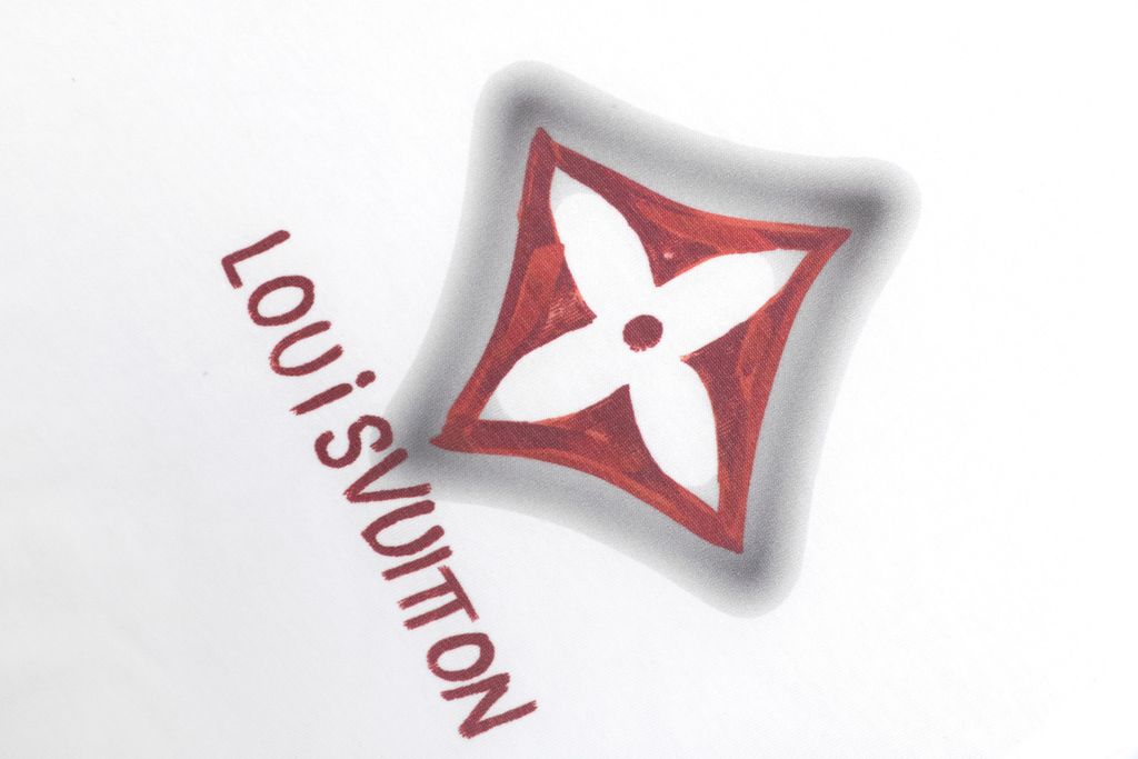louis-vuitton-diamond-graffiti-digital-print-short-sleeve-tee