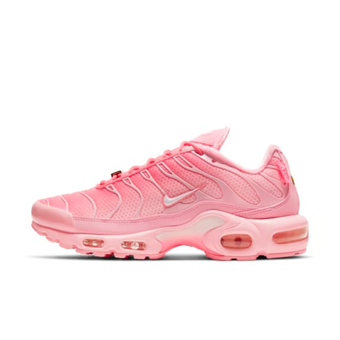Nike Air Max Plus City Special ATL sneaker featuring a vibrant pink gradient mesh upper, wavy TPU overlays, metallic gold ATL tags, and signature Tuned Air cushioning, SKU DH0155-600.