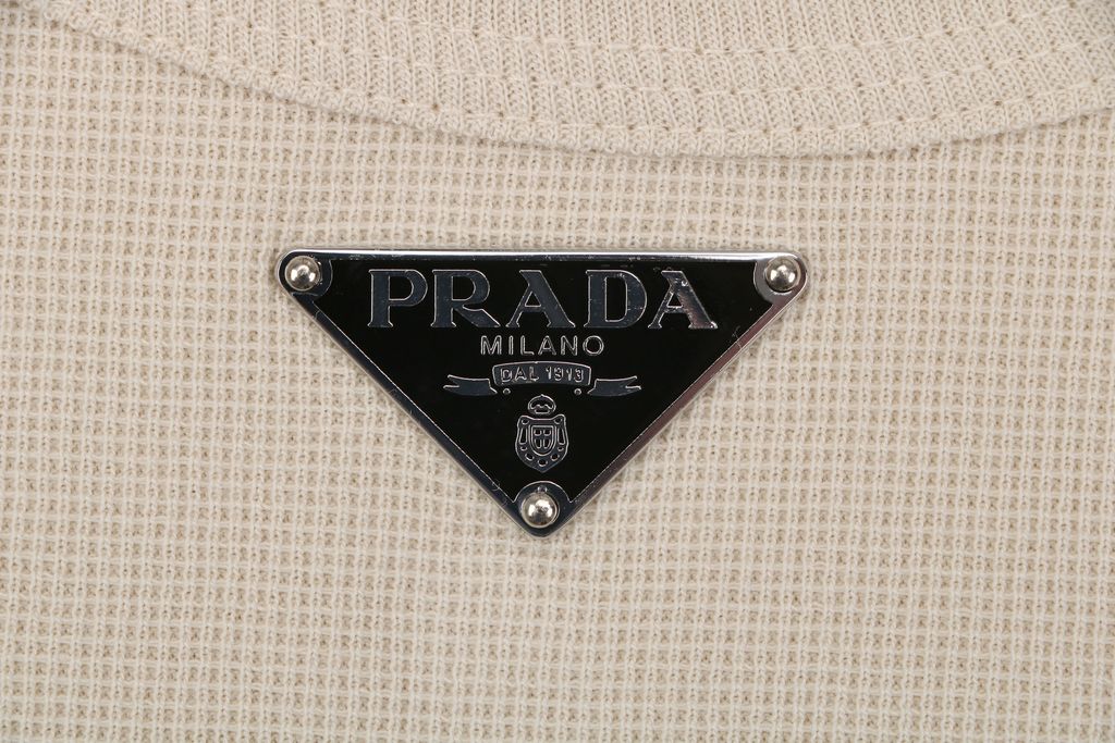 prada-inspired-waffle-fabric-breathable-tank