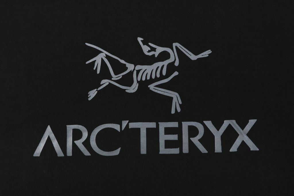 arcteryx-inspired-loose-fit-breathable-short-sleeve