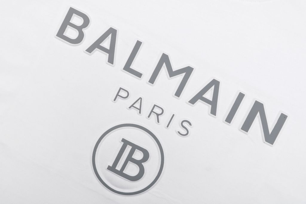 balenciaga-inspired-minimal-embossed-streetwear-t-shirt