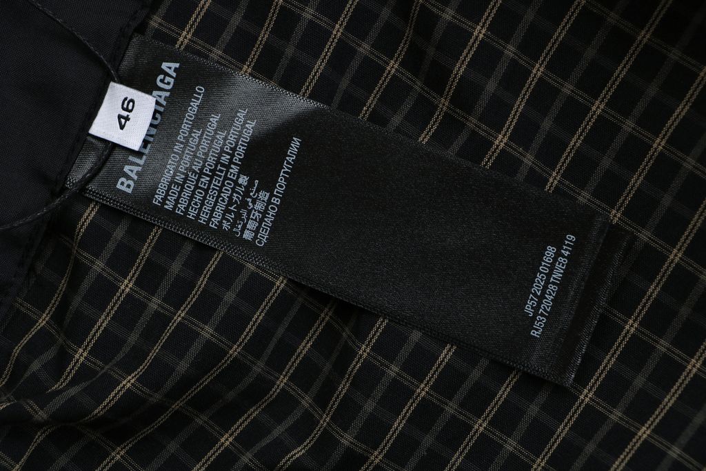 b7b32282