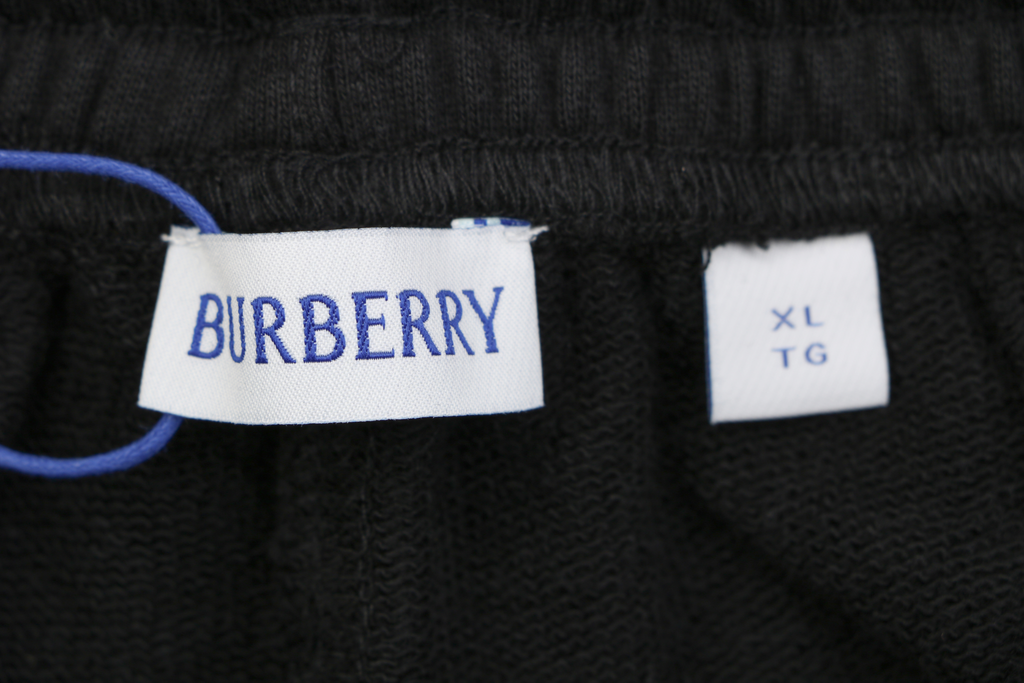 burberry_detail_4_under_10mb