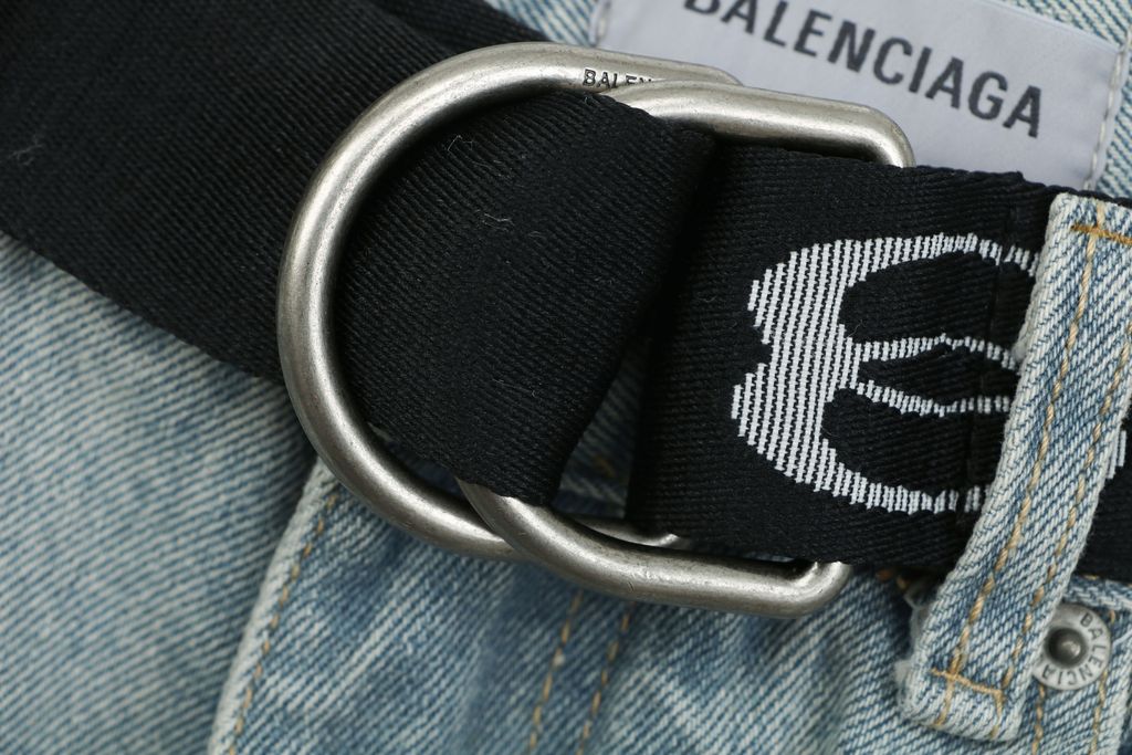 balenciaga-inspired-jacquard-tape-belt-shorts
