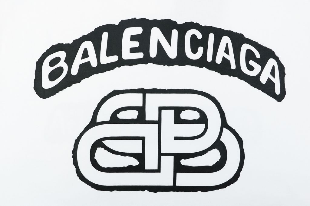 balenciaga-inspired-imprint-paris-letter-shirt