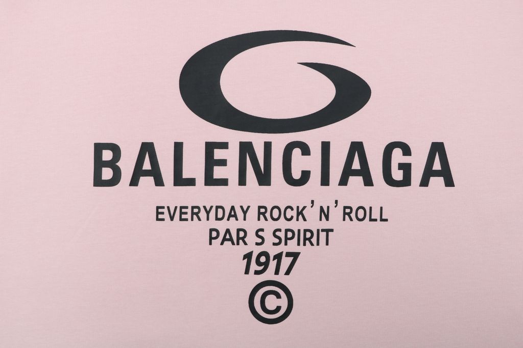 balenciaga-inspired-loose-fit-circle-letter-shirt
