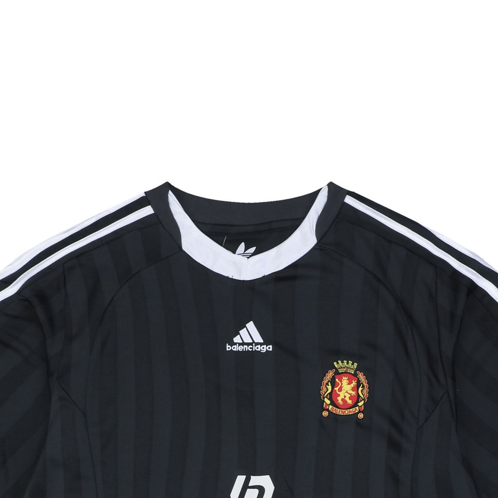 balenciaga-quick-dry-football-crest-graphic-tee