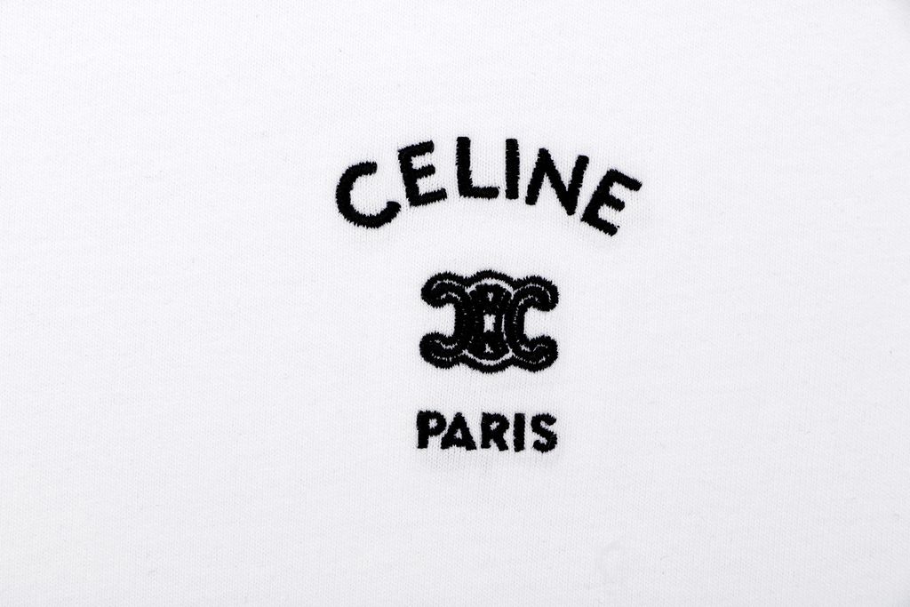 Minimal Triomphe embroidered crew-neck T-shirt