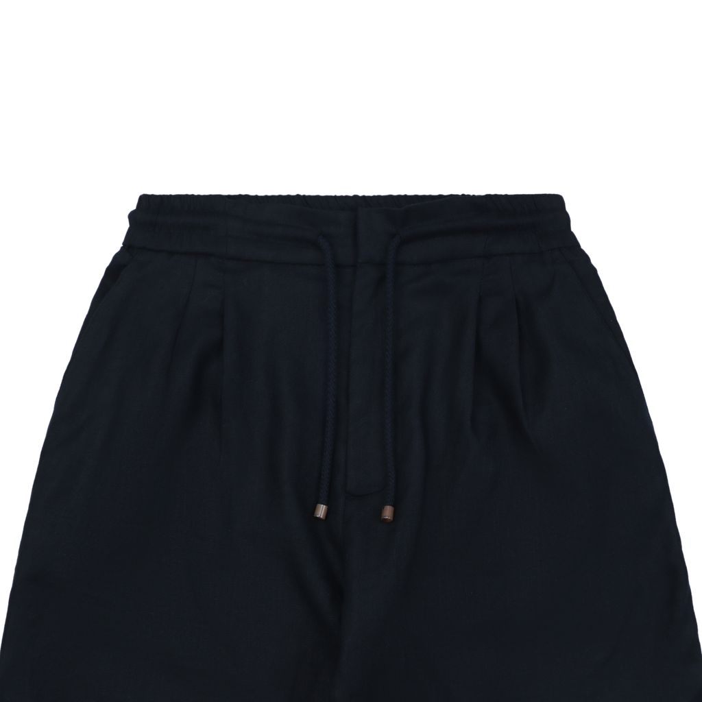 Double-pleat drawstring Bermuda shorts
