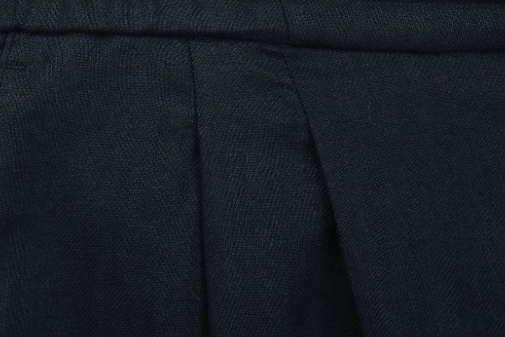 60-count linen tailored long shorts