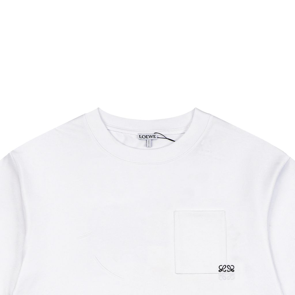 Contrast embroidered compact cotton tee