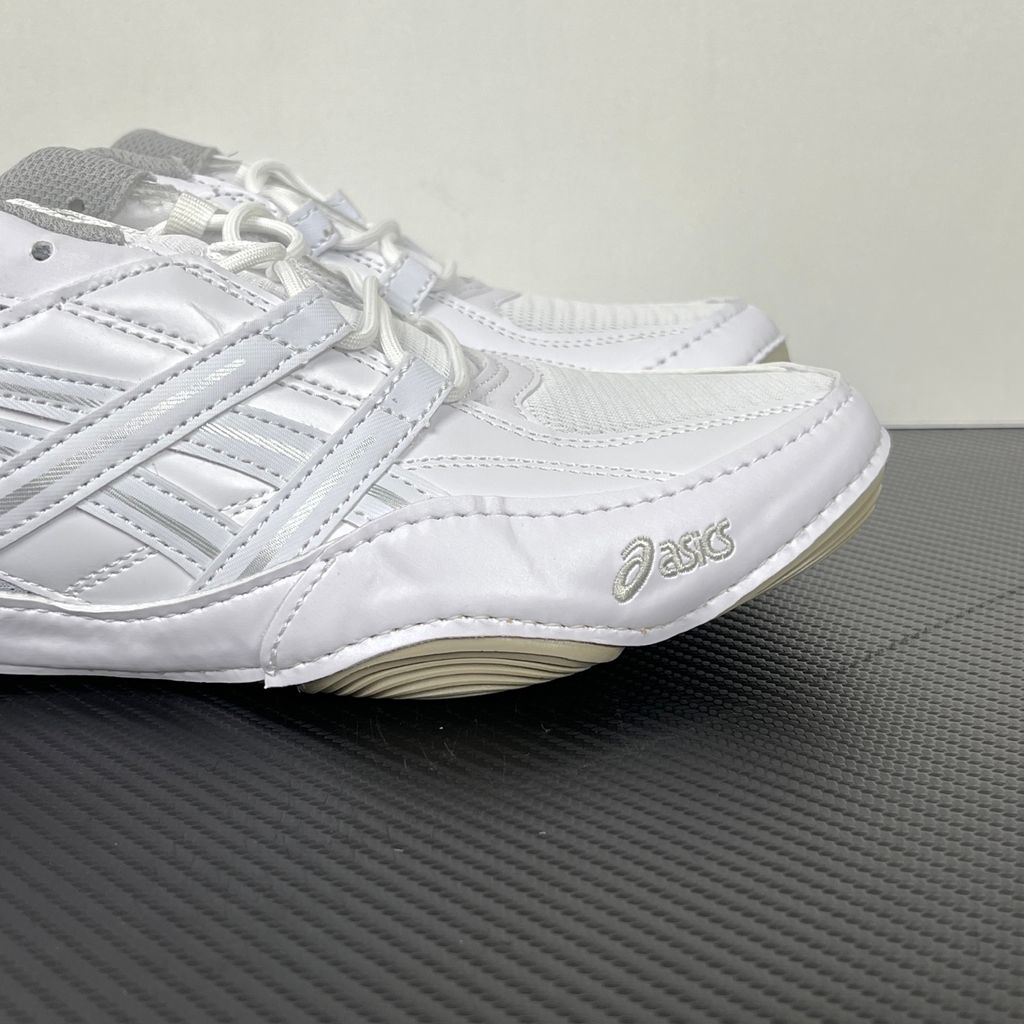 Side profile of the ASICS Hypersync running shoe featuring a breathable white mesh upper, sharp Piedmont Grey synthetic leather overlays, signature ASICS Tiger Stripes, and a sculpted performance midsole.