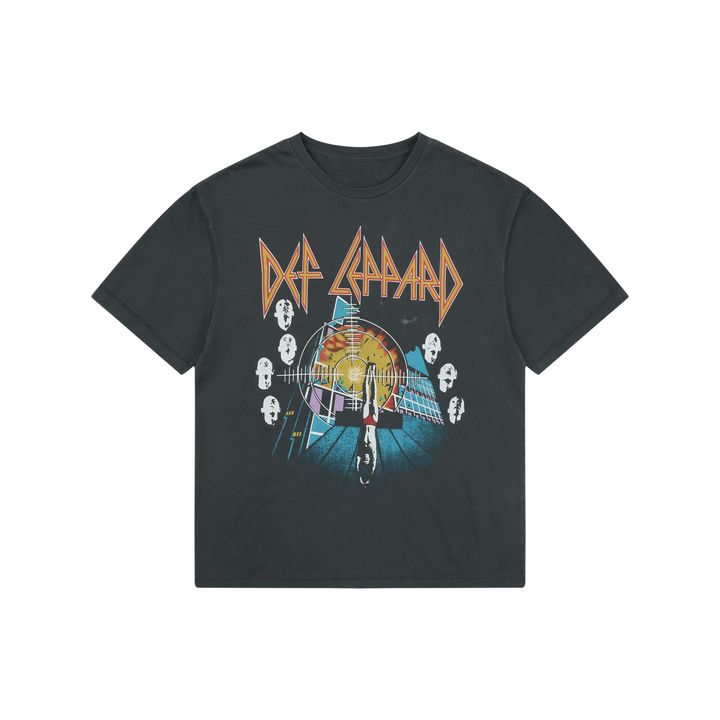 Madeworn crowd stare graphic T-shirt