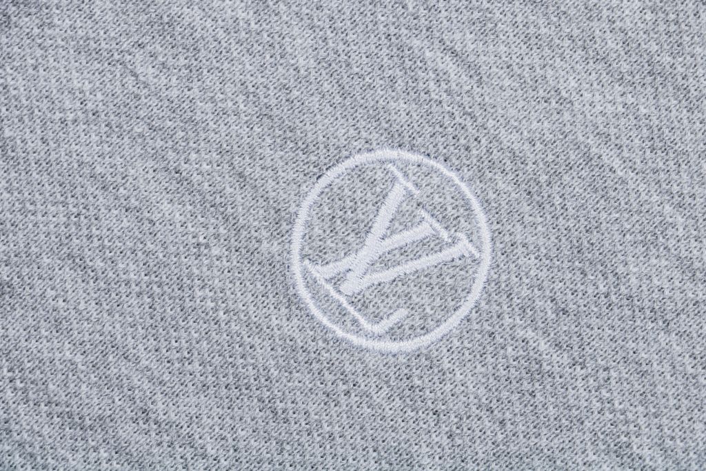 Unisex business-casual embroidered polo