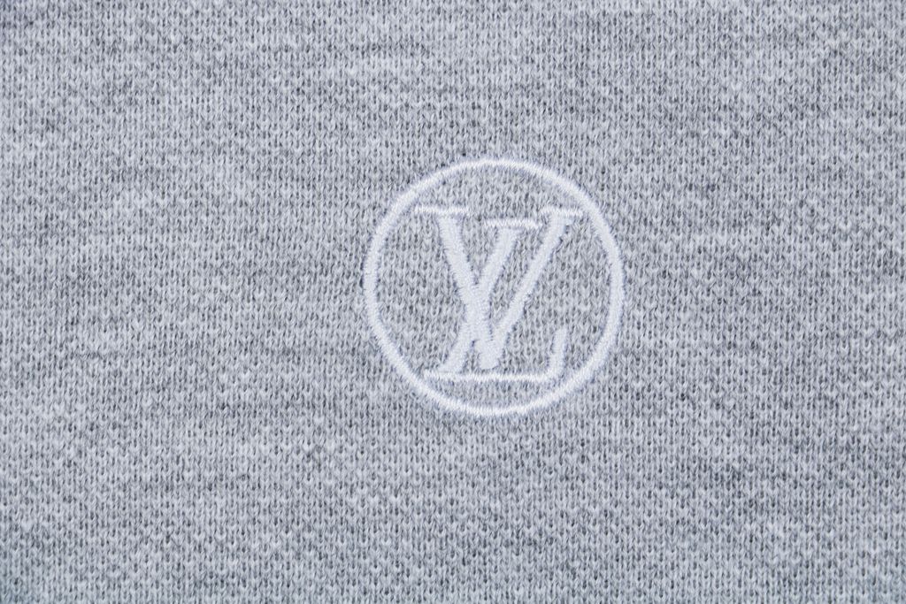Unisex business-casual embroidered polo