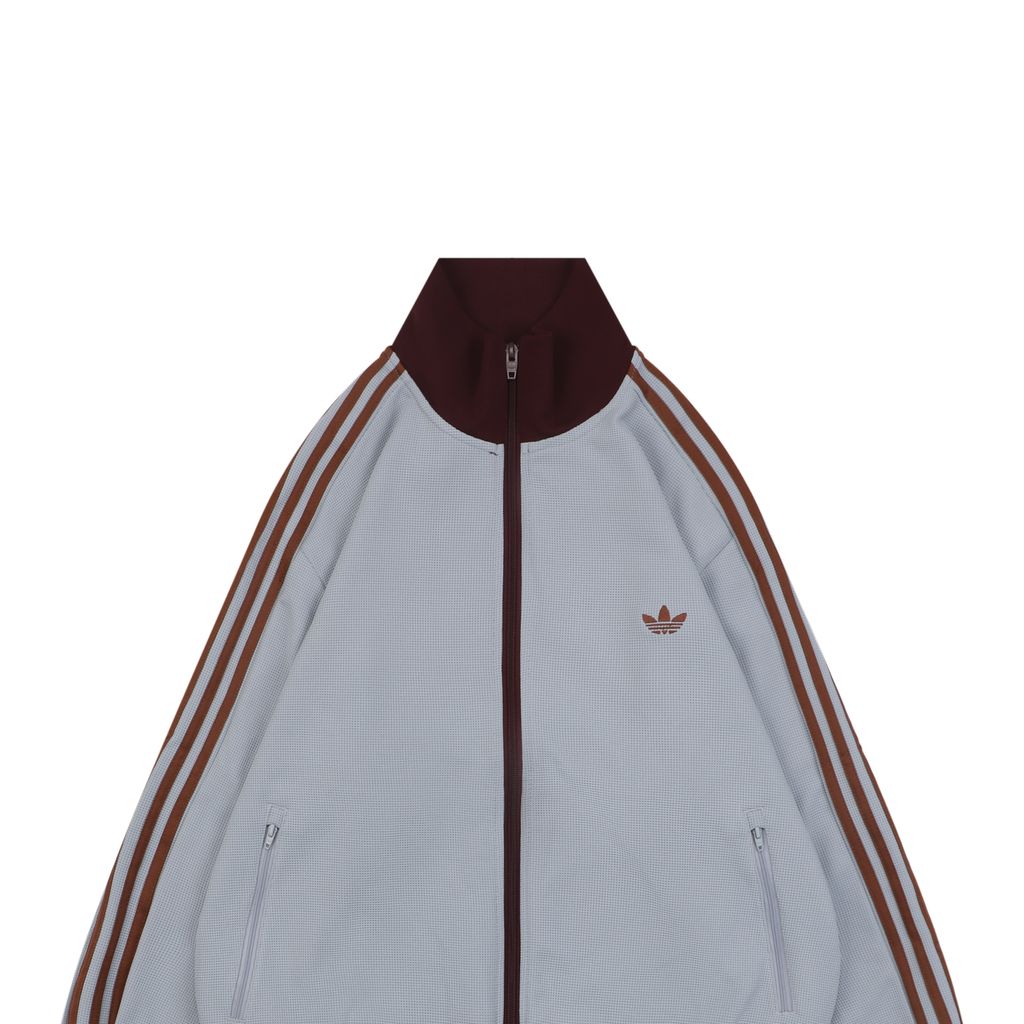 Trefoil embroidered high collar jacket