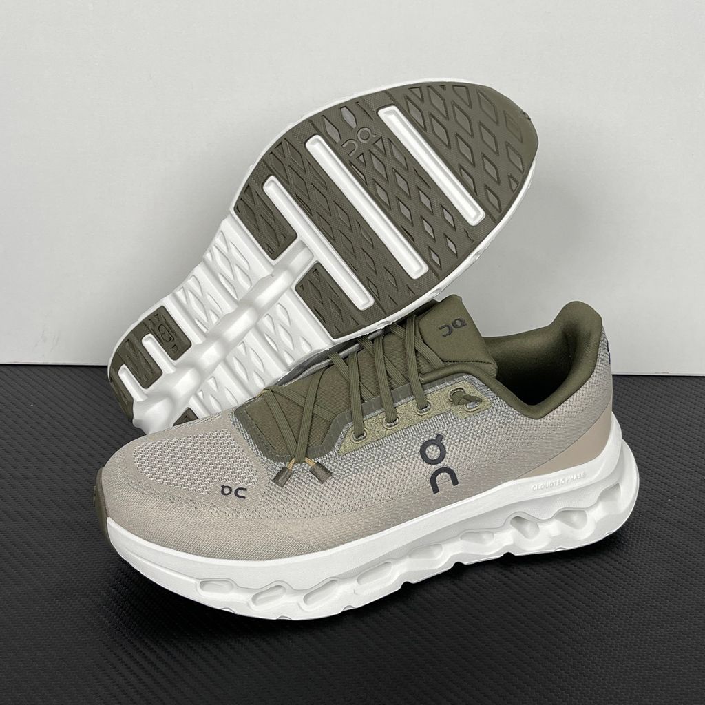 Side profile of men’s On Cloudtilt Olive Desert 3ME10104843 with recycled mesh and CloudTec Phase cushioning.