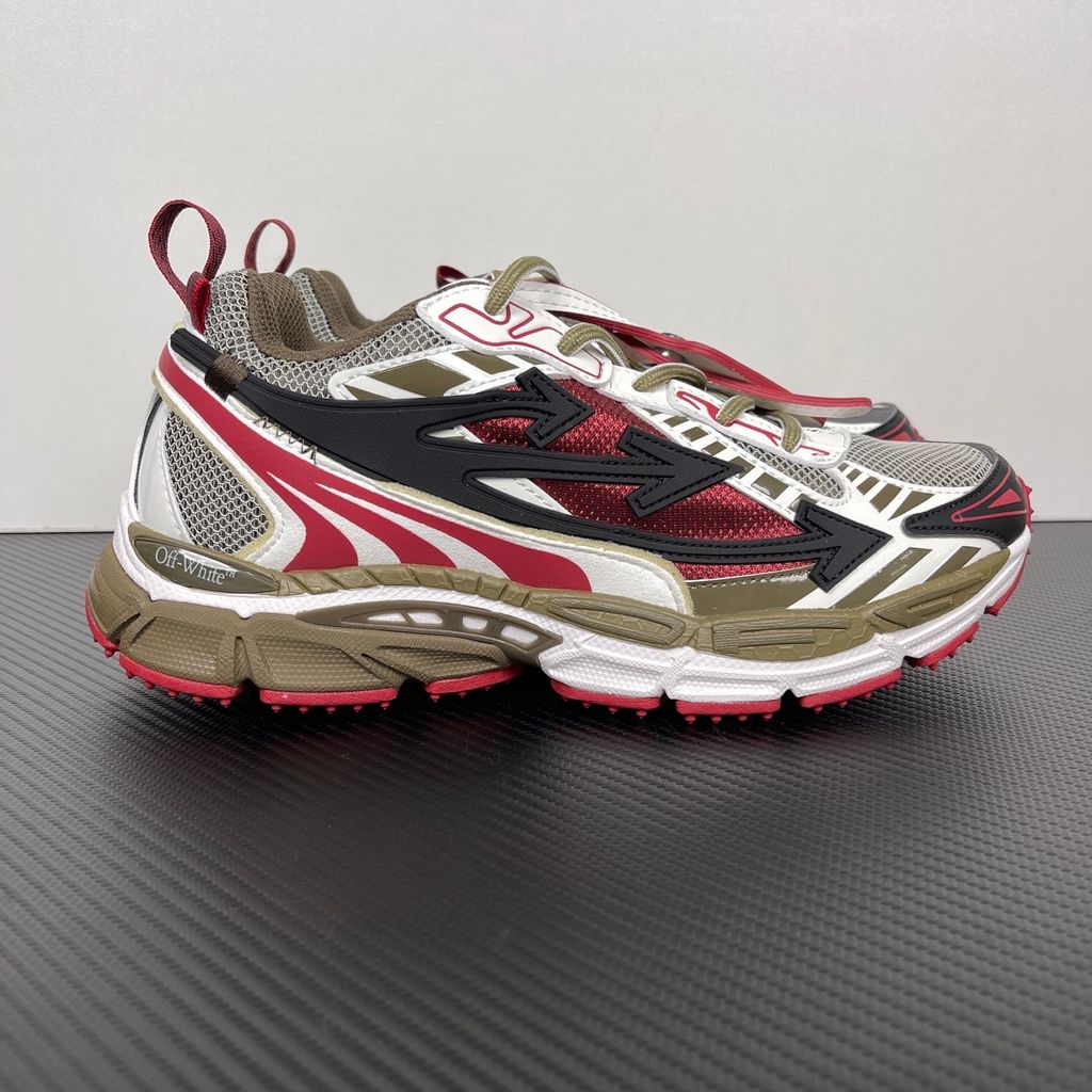 Off-White Be Right Back Khaki Red OMIA295S26FAB0022710 men’s sneaker with grey mesh, red and khaki overlays, black Arrow motifs and red zip tie, side view.