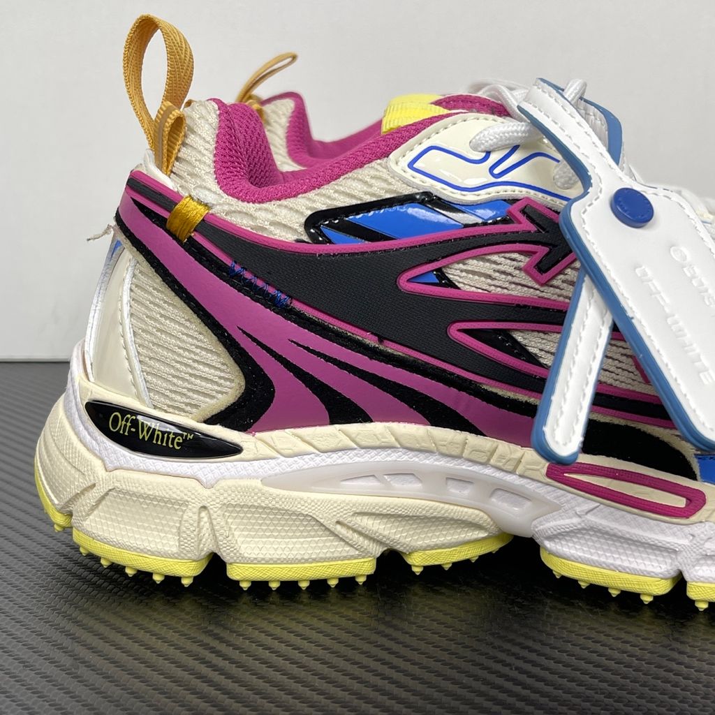 Off-White Be Right Back Magenta Royal Blue OWIA289S26FAB006-3969 women’s sneaker with ivory textile panels, black Arrow motifs and yellow rubber outsole, side view.