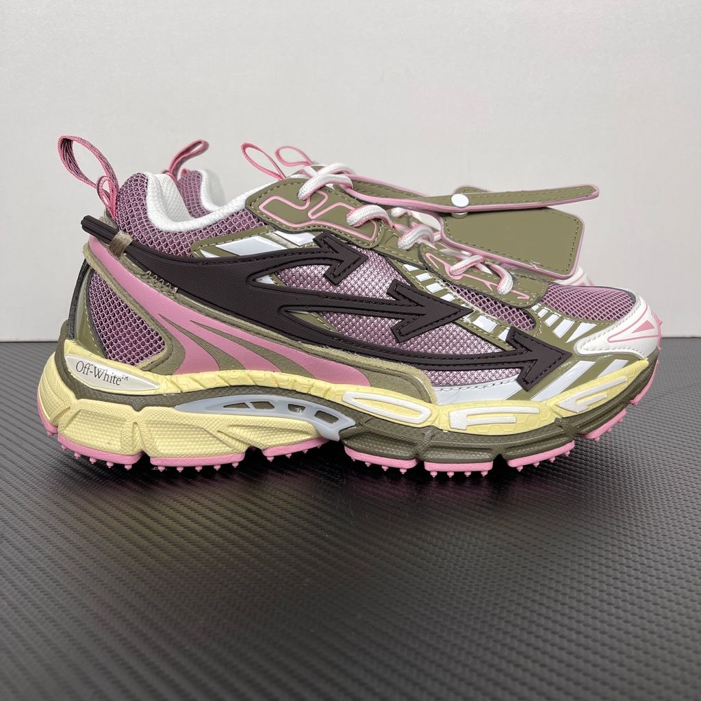 Off-White Be Right Back Pink Green OMIA295S26FAB002633C sneaker with pink mesh, olive-green overlays, oversized black Arrow motifs and ridged rubber sole.