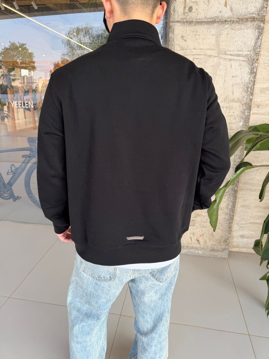f0de6f45