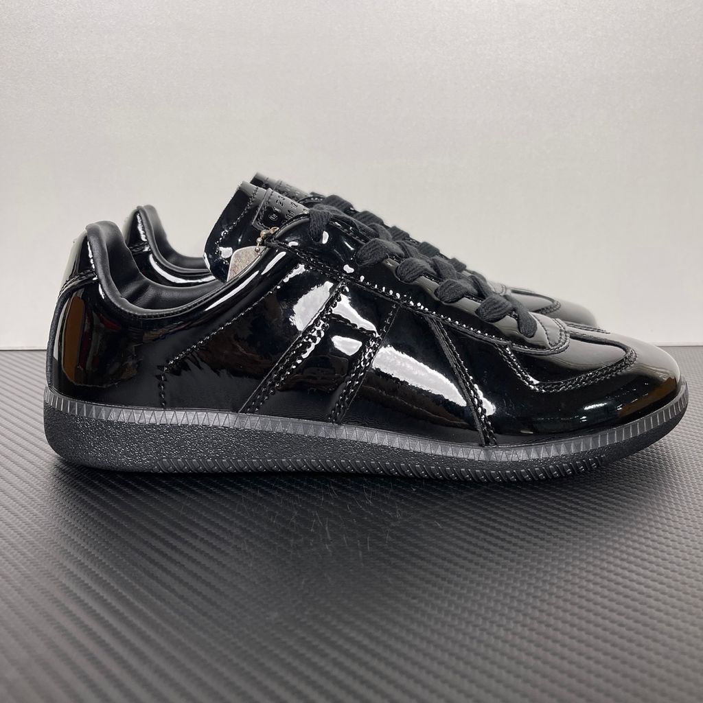 Maison Margiela Replica Low S58WS0109 black patent leather sneakers side view