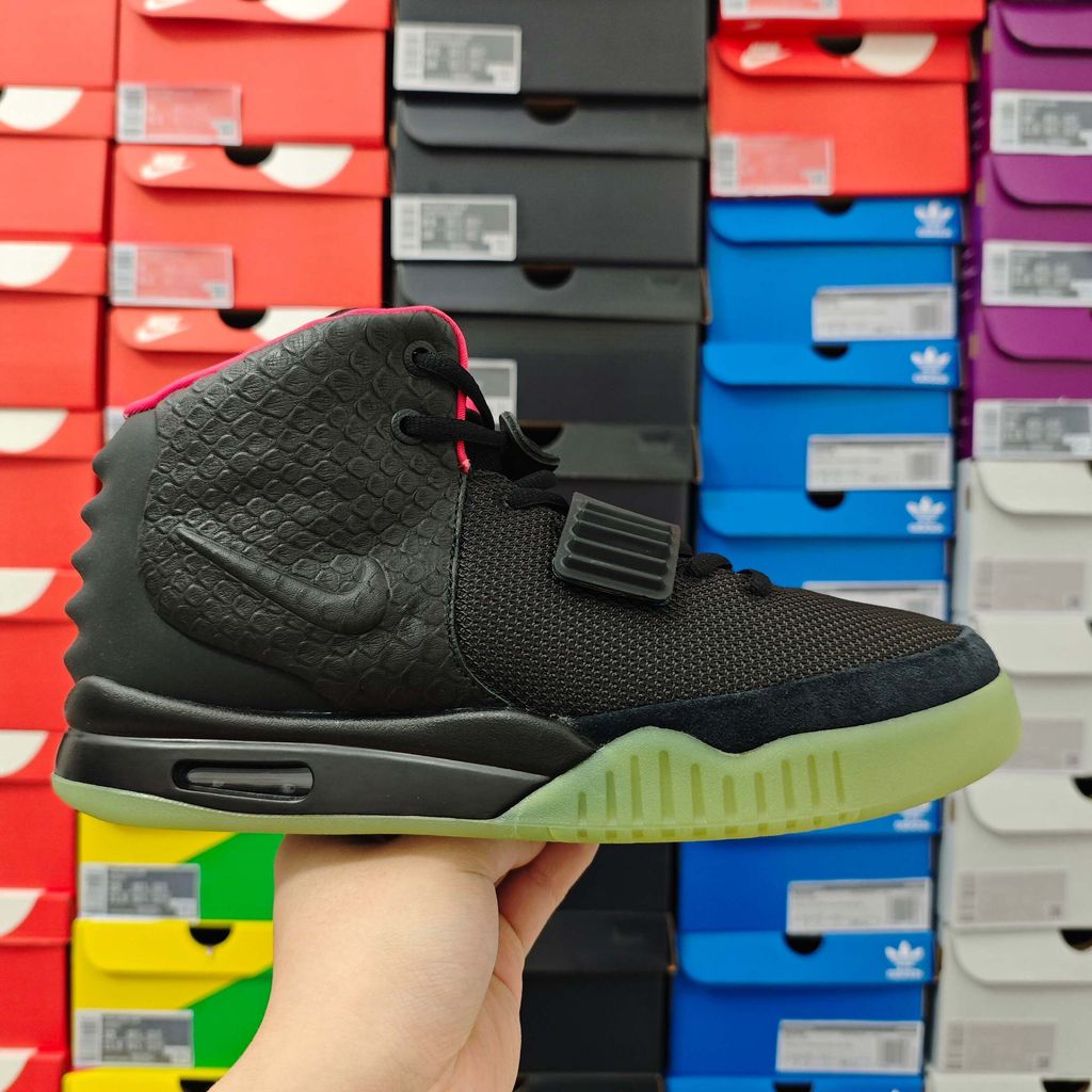 Nike Air Yeezy 2 Solar Red 508214-006 Black Solar Red men's sneakers side view