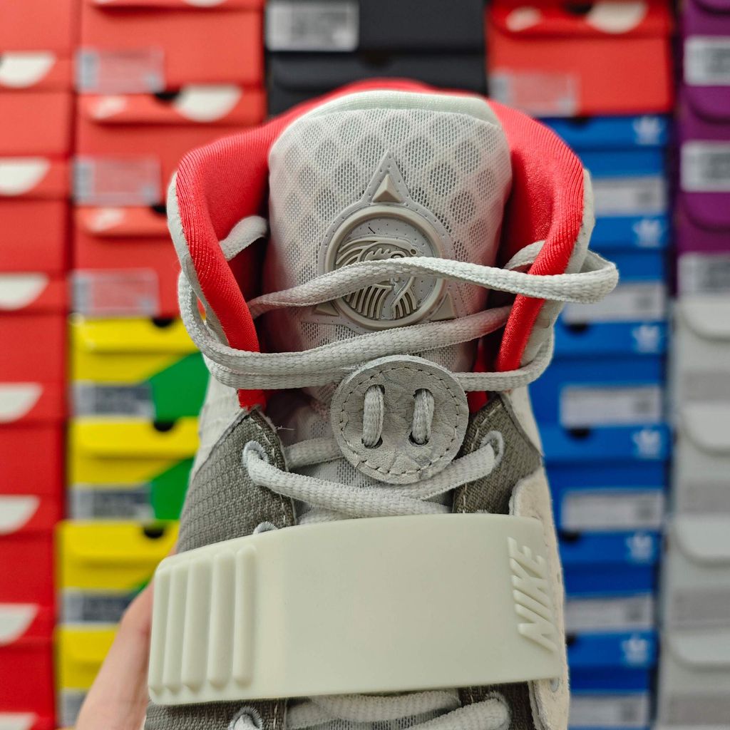 Nike Air Yeezy 2 Pure Platinum 508214-010 Wolf Grey men's sneakers side view