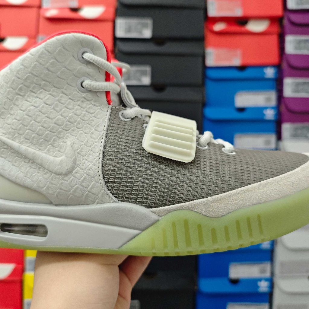 Nike Air Yeezy 2 Pure Platinum 508214-010 Wolf Grey men's sneakers side view