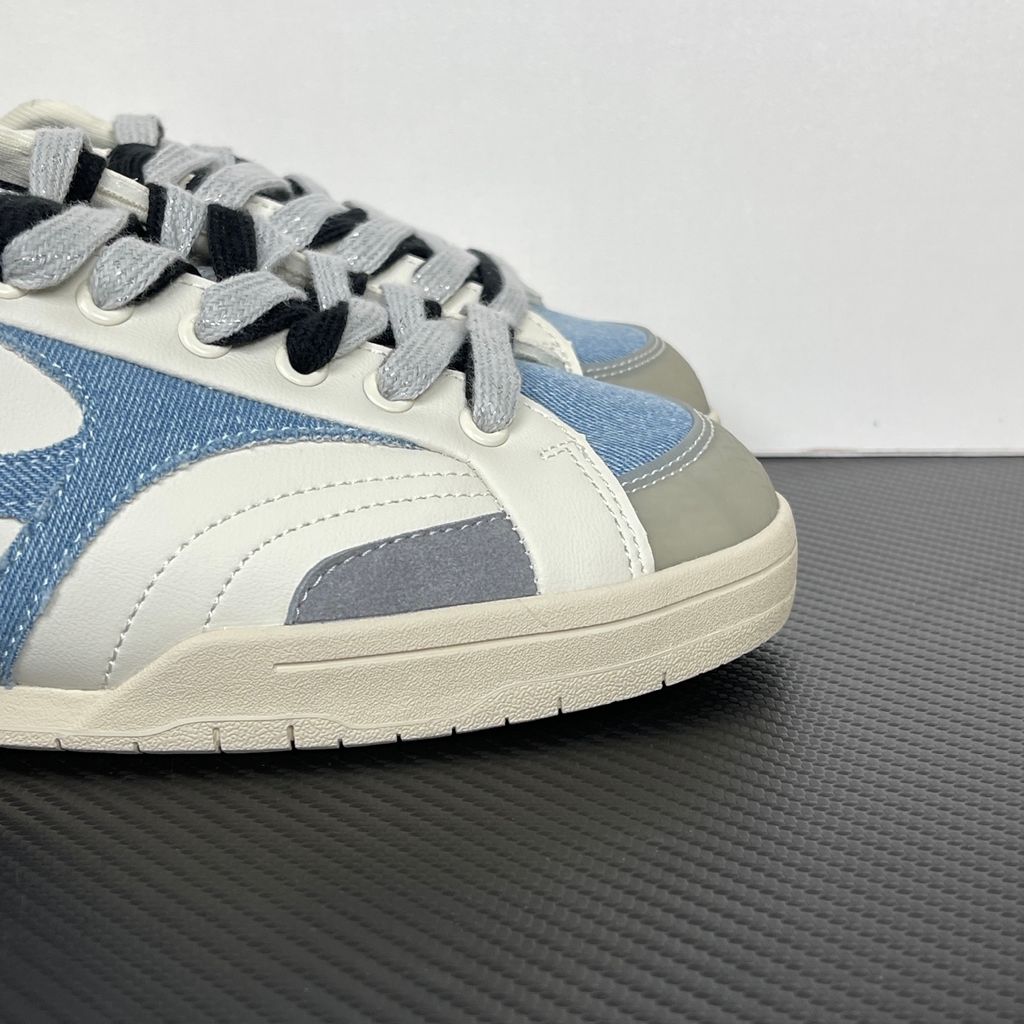 Mizuno CT Club D1GH261002 Off-White Light Blue Grey Black sneakers side view