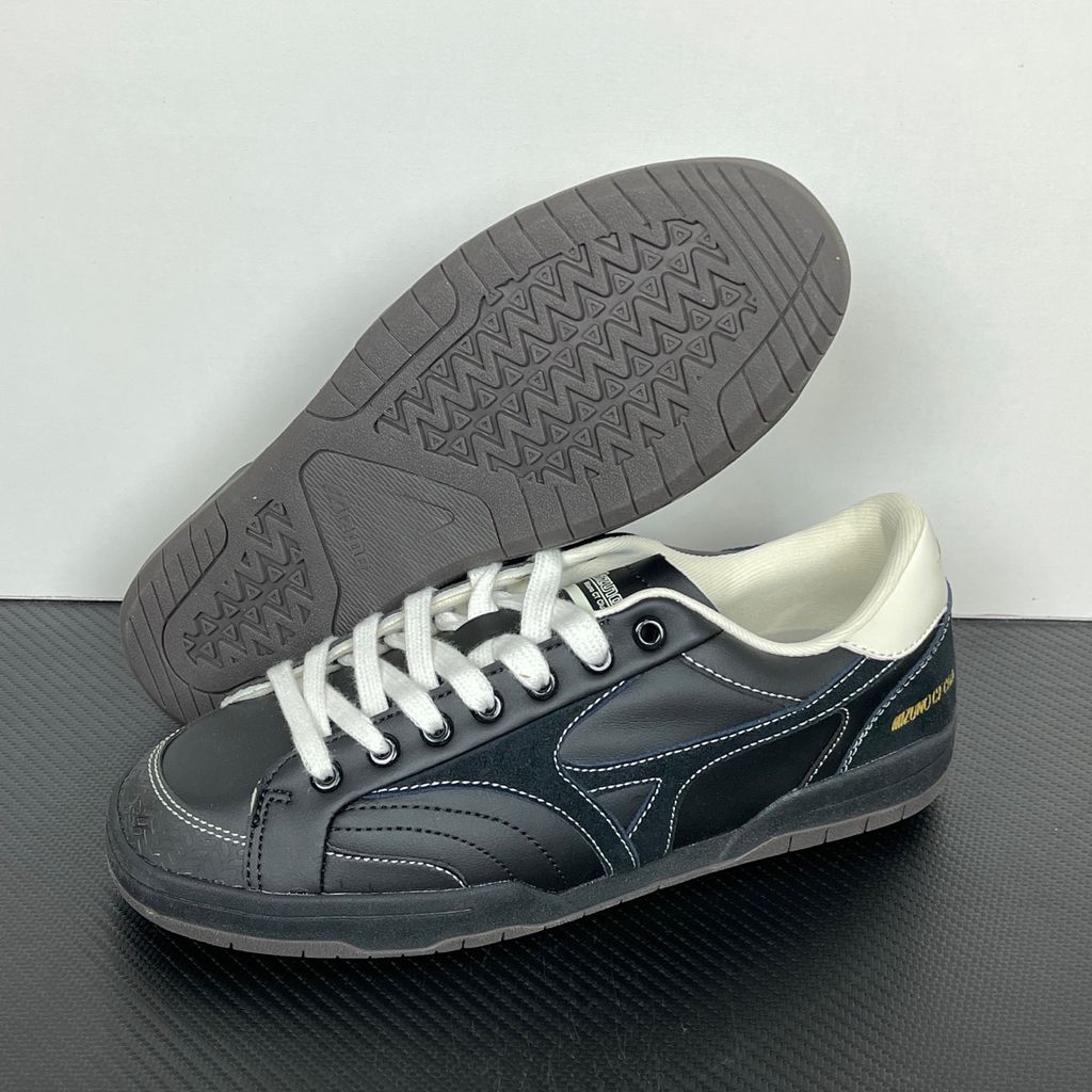 Mizuno CT Club D1GH261005 Black Beige Cream sneakers side view