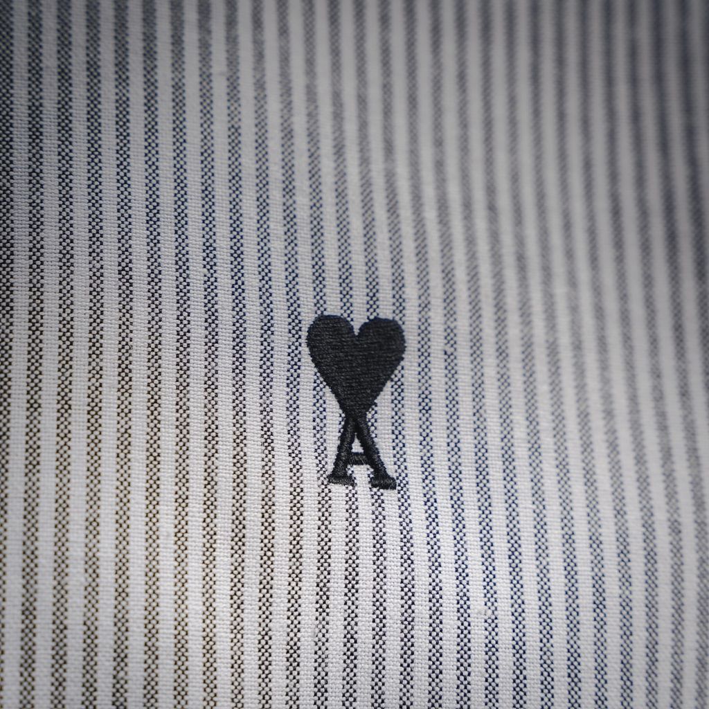 AMI Paris Relaxed Heart Embroidered Oxford Button-Up