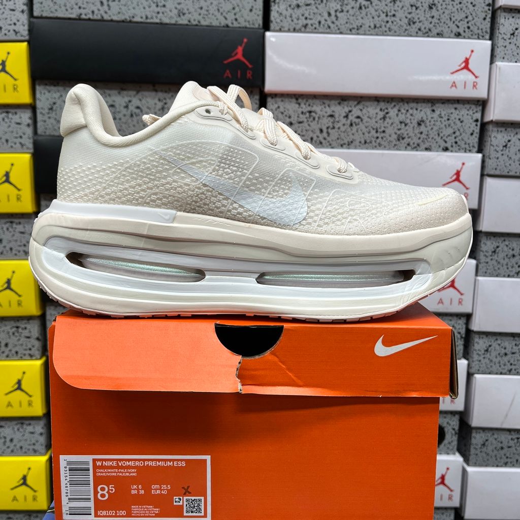 Nike Vomero Premium IQ8102-100 Chalk Pale Ivory women's running shoes side view