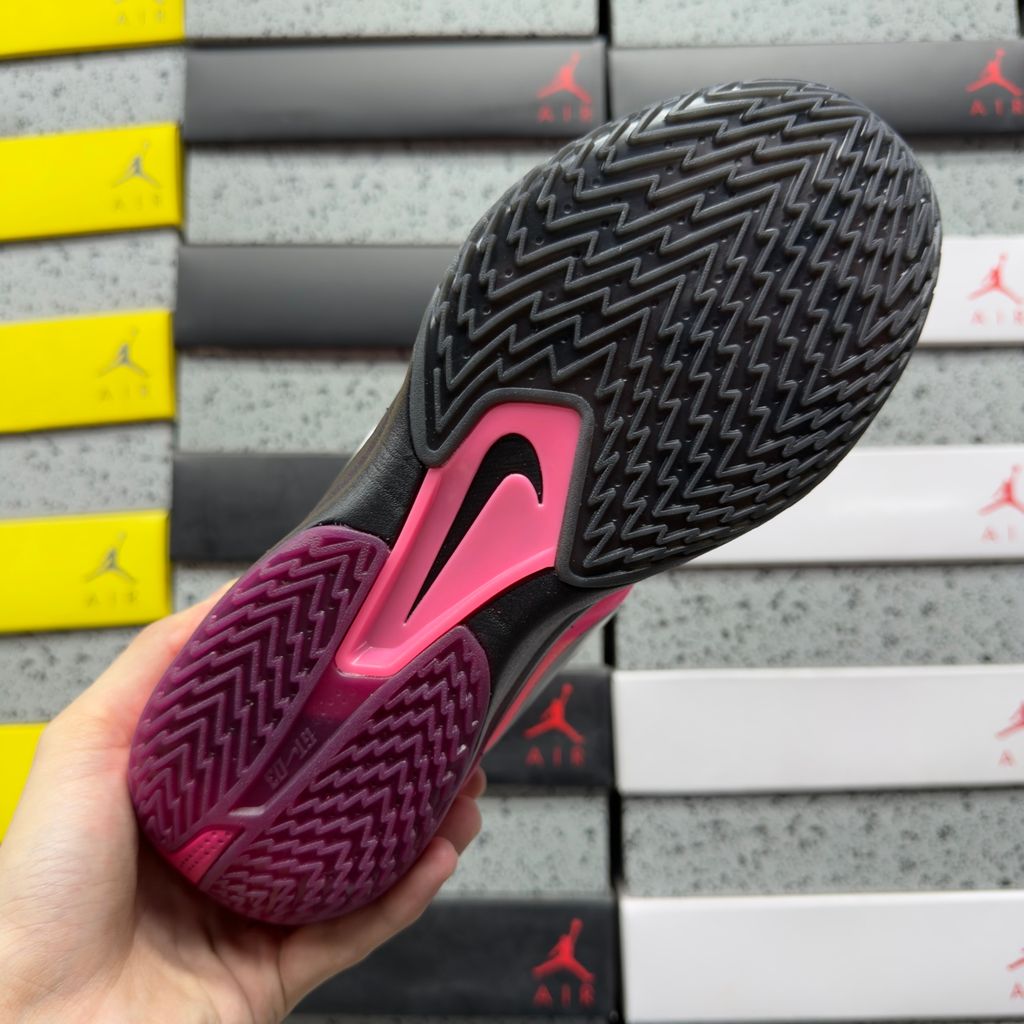 Shop Nike G.T. Cut 3 EP DV2918-600 in Hyper Pink with full-length ZoomX cushioning, Flywire support, durable EP traction and responsive court performance.